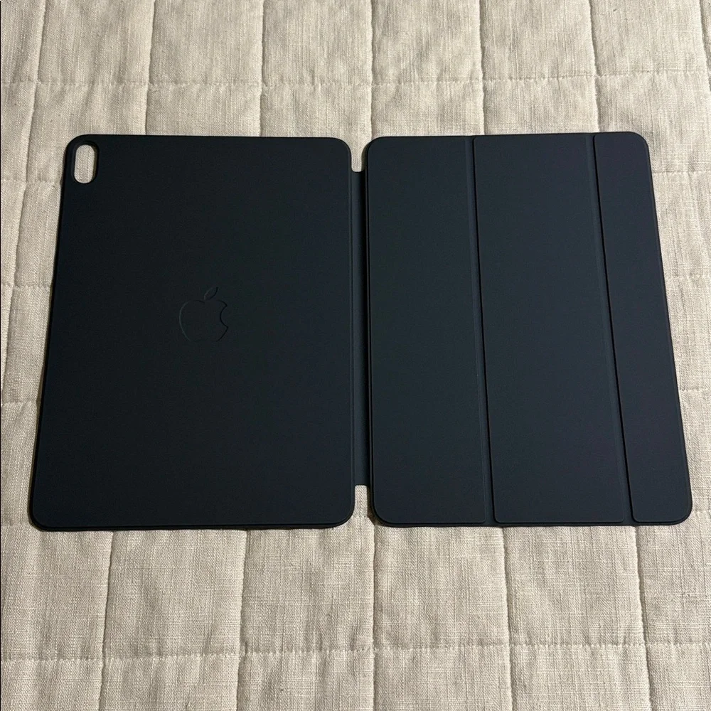 Apple Smart Folio for iPad Air 11-inch (M3 and M2) - Charcoal Gray